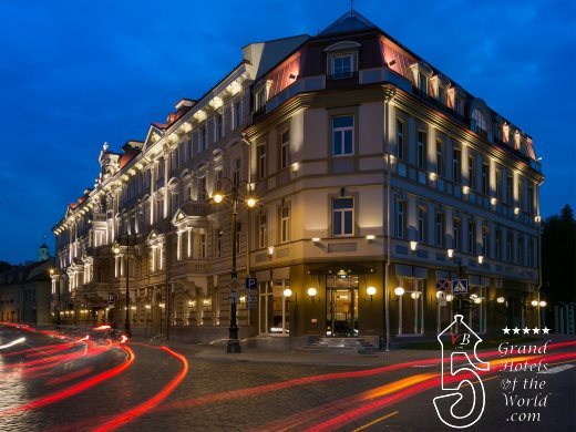 Hotel Cathedral Square
