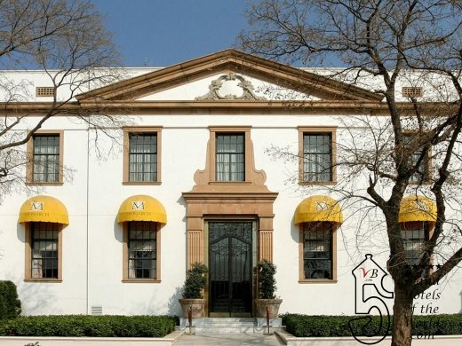 Hotel Monarch